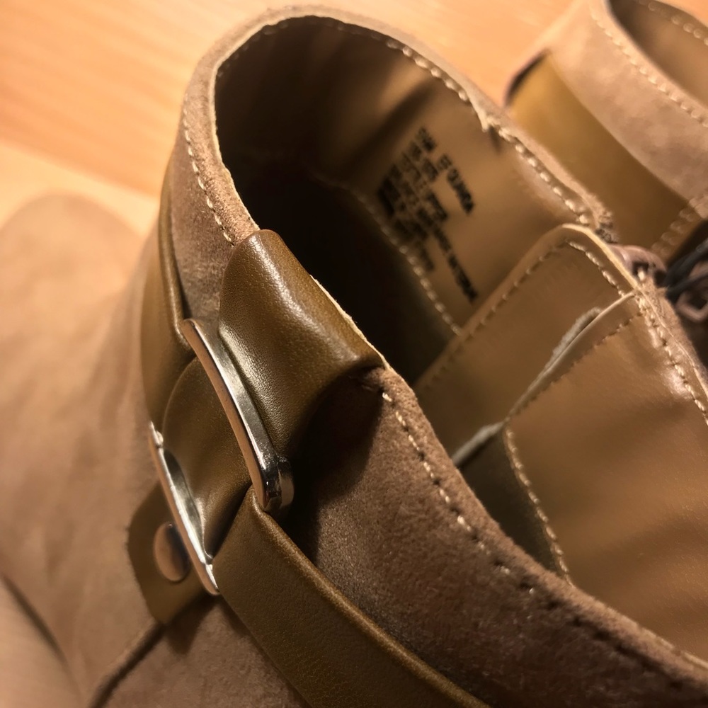 NWT East 5th booties 2.5 inch heel - Picture 5 of 6